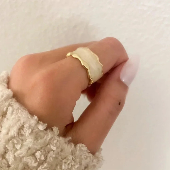 925 Sterling Silver Gold Ring Wavy Modern Ring Geometric Ring Band - Picture 5 of 8